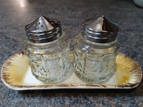 Vintage cruet salt - vintage, pepper