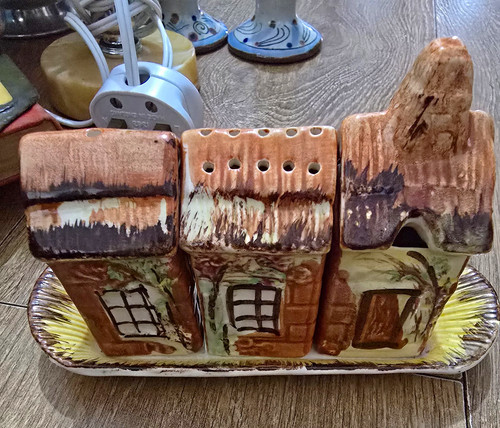 Vintage price bros cottage - bros,